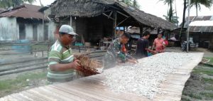 babainsa dan nelayan ikan asin