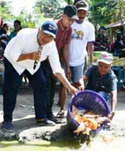 Bupati Sergai Lakukan Syukuran Panen dan Turun Sawah Serta Buka Turnamen Pancing