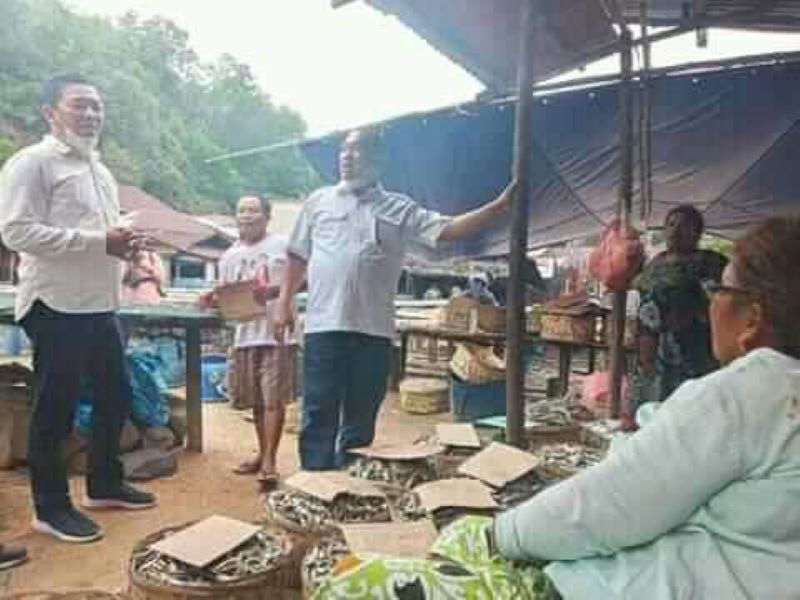Kampanye Pertama, JP Dengarkan Keluhan Pengolah Ikan Asin di Ketapang