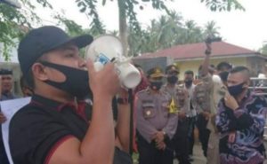 KPU Tanjungbalai di Demo Atas Larangan Wartawan Meliput
