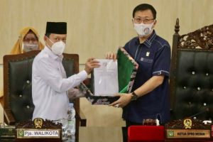 Pjs Wali Kota Sampaikan Nota Pengantar R-APBD T.A 2021