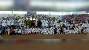 Taekwondo Atlet-atlet taekwondo pose bersama Ketua Umum KONI Kota Medan Drs Eddy H Sibarani, Kabid P2M BNNP Sumut Drs Adlin Mukhtar Tambunan, dan Ketua Pengkot TI Kota Medan H. Hamdani Syahputra SSos beserta jajaran pengurus.