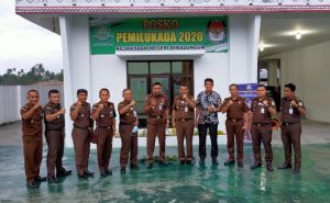 Tim monitoring dipimpin langsung oleh Wakajati Sumut Jacob Hendrik Pattipeilohy didampingi Asintel Dwi Setyo Budi Utomo, Koordinator Salman dan Kasi Penkum Sumanggar Siagian disambut Kajari Simalungun Gloria Sinuhaji serta para Kasi dan staf Kejari Simalungun.