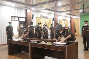 Kepala Kejaksaan Tinggi Sumatera Utara Ida Bagus Nyoman Wismantanu, SH MH melantik 3 Kepala Kejaksaan Negeri secara virtual.