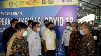Vaksinasi Tenaga Kesehatan