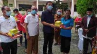 Hasyim, Ketua DPRD Medan Bagikan Sembako
