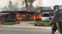 Sembilan Rumah Semi Permanen di Desa Lau Kesumpat Ludes Terbakar