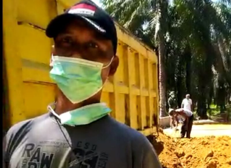 Satgas TMMD ke-111 Bangun Box Culvert, Supir Truk Ucapkan Terima kasih