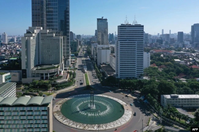 Meskipun PPKM Diterapkan, Pemerintah Perkirakan Kasus COVID-19 Akan Naik