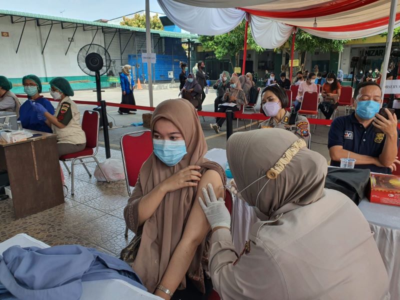 Mahasiswa Kolaborasi dengan Polri Dukung Gerakan Vaksinasi Nasional