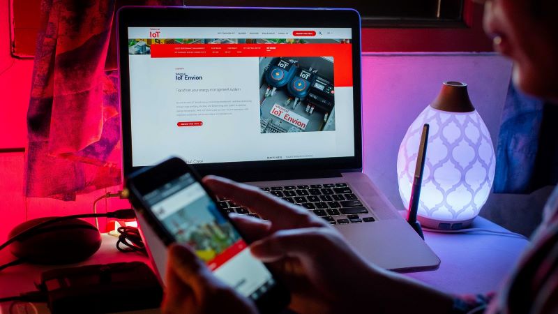 Telkomsel Luncurkan IoT Envion, Solusi Berbasis AI untuk Otomasi dan Optimasi Sistem Manajemen Energi Perusahaan