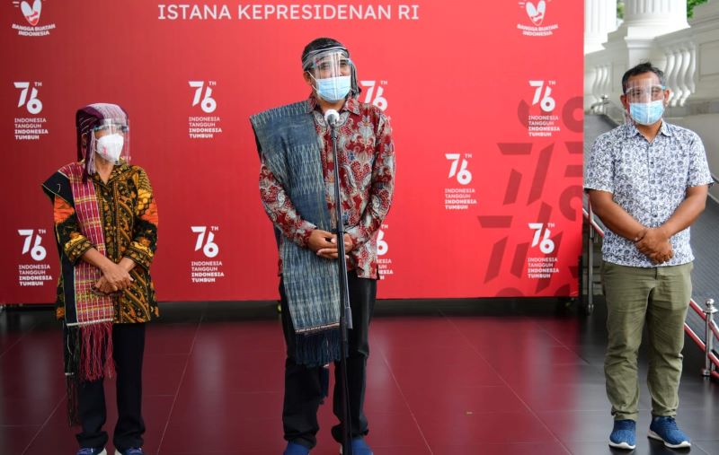 Aktivis Lingkungan Togu Simorangkir Diterima Presiden Jokowi di Istana