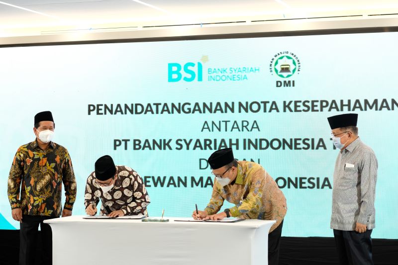 BSI dan DMI Jalin Kerja Sama untuk Optimalkan Peran Masjid di Tengah Masyarakat