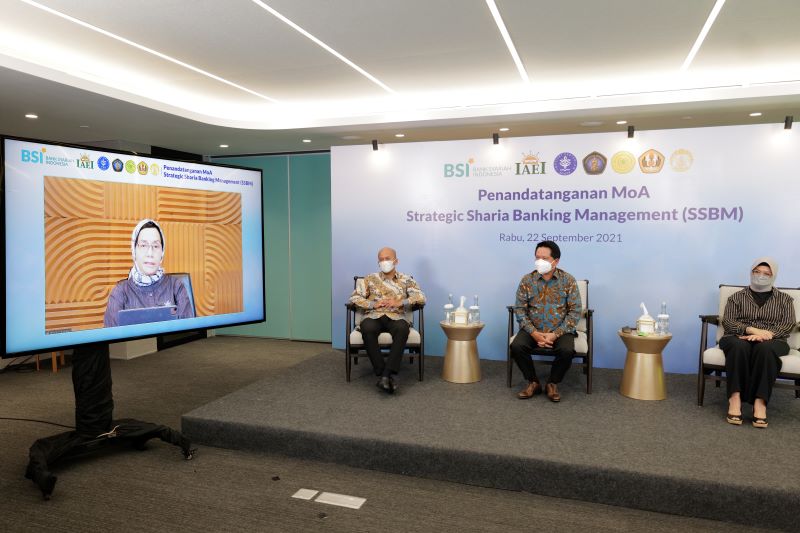 BSI dan 5 Perguruan Tinggi Sepakat Tingkatkan Literasi Keuangan Syariah di Indonesia