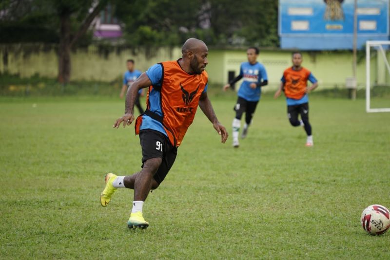 Luis Irsandi Dicoret Manajemen PSMS