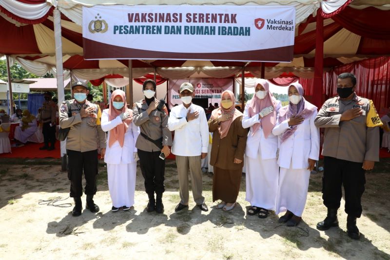 Pemkab Aceh Utara dan Polres Lhokseumawe Inisiasi Vaksin Masuk Dayah