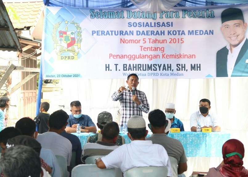 H.T.Bahrumsyah Sosialisasi Perda No.5 Tahun 2015 Dan Perda No 4 Tahun 2012