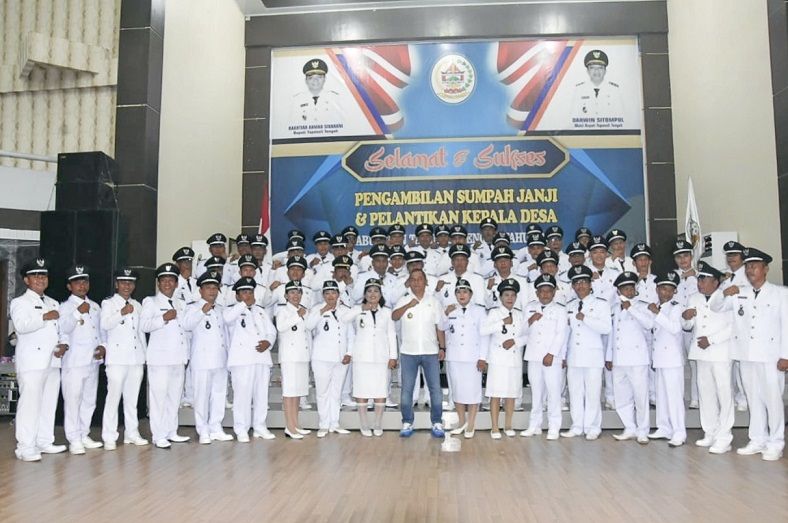 Bupati Tapteng Lantik 84 Kepala Desa Terpilih Tahun 2021, 1 Kades Digugat