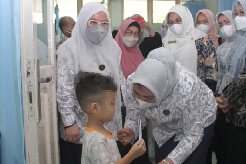 Kunjungi Rumah Singgah Bersama YOAM, Ketua YKI Sumut Beri Semangat Anak-Anak Penderita Kanker