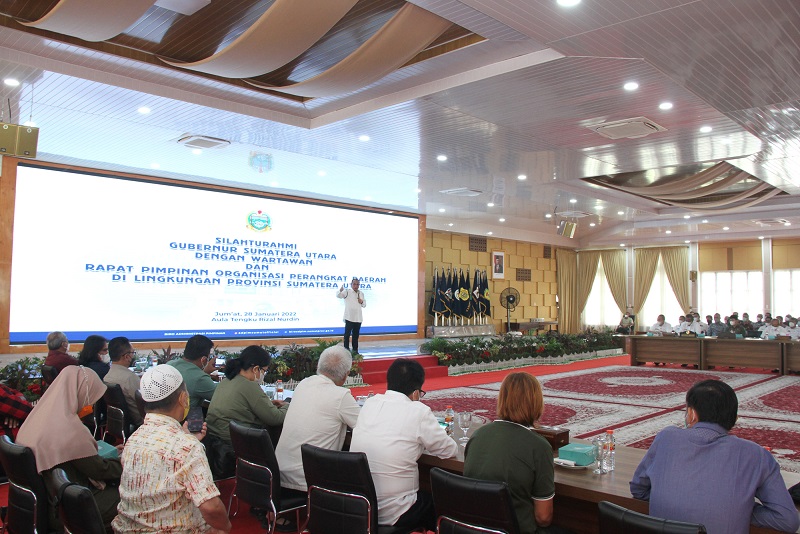 Gubernur Sumut Gelar Pertemuan Bersama Wartawan dan Pimpinan OPD