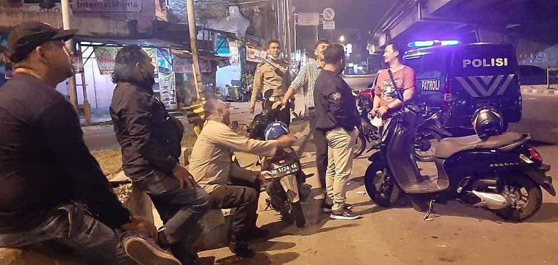 Polsek Patumbak Gelar Patroli Untuk Antisipasi Genk Motor & Tindak Kriminal di Malam Hari