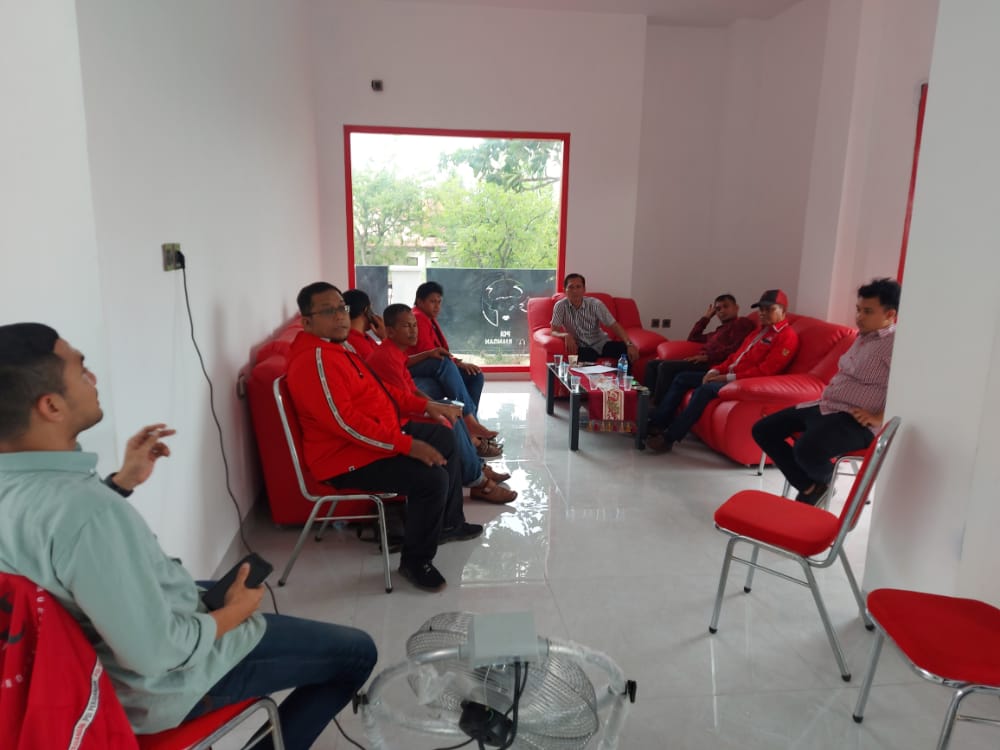 PDIP di Aceh Memanas Sejumlah DPC Seluruh Aceh Seruduk Kantor DPD PDIP Aceh