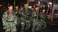 Pangdam I Bukit Barisan Bersama Forkopimda Lepas Pawai Ribuan Obor Pangdam I Bukit Barisan Bersama Forkopimda Lepas Pawai Ribuan Obor