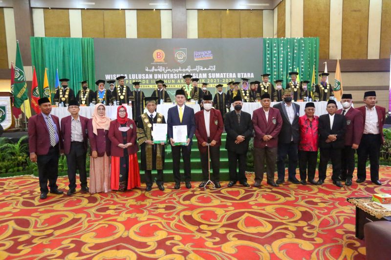 Wisuda 1.191 Mahasiswa UISU, Wagubsu Minta Jangan Hanya Bepikir Mau Jadi PNS