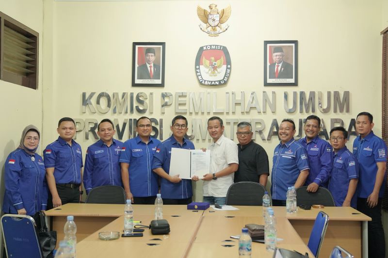 Demokrat Sumut Silaturahim 360 Derajat ke KPU Sumut, Lokot Nasution Serahkan Revisi PO