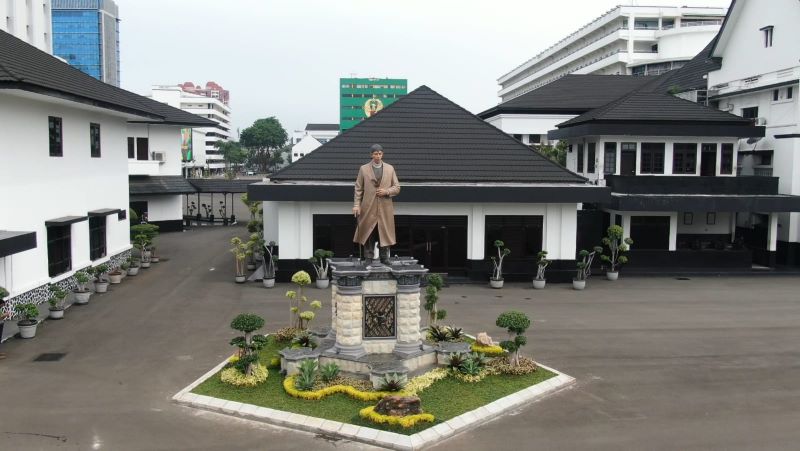 Pratu RW Diserempet dan Dikeroyok Preman Saat Berboncengan Bersama Istri Hamil 6 Bulan