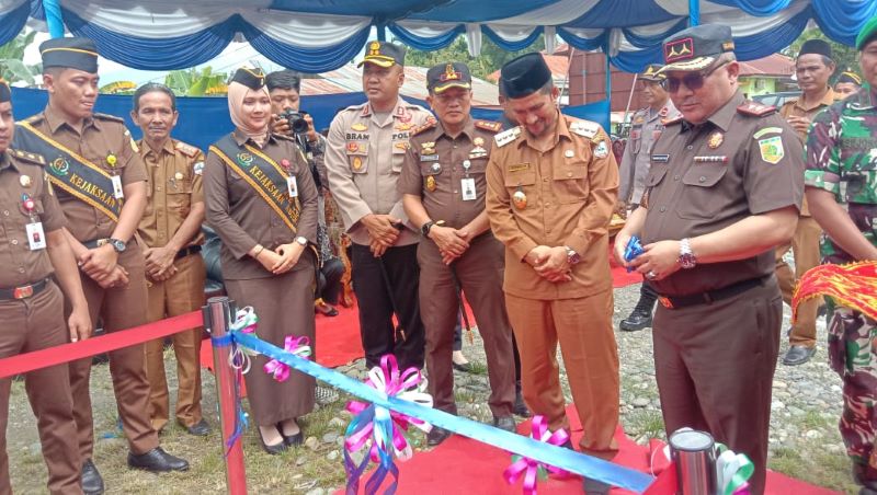 Kajati Aceh Resmikan Bale Restorative Justice di Kabupaten Agara