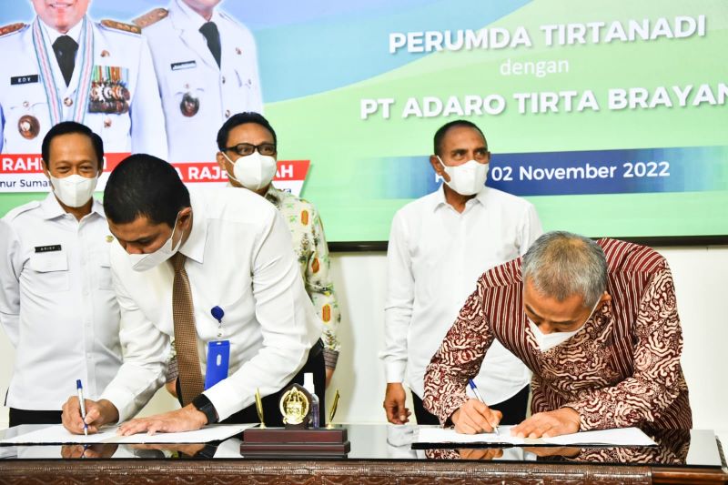 Perumda Tirtanadi MoU Dengan PT. ADORA Tirta Brayan Dalam Rangka Peningkatan Pelayanan Air Minum
