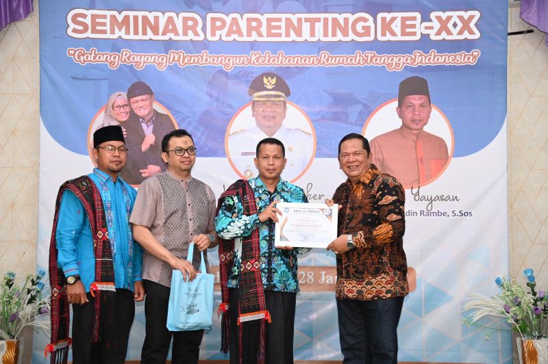 Seminar Parenting ke-XX, digelar oleh Yayasan Pendidikan Bina Ul-Ummah (SIT) Bunayya