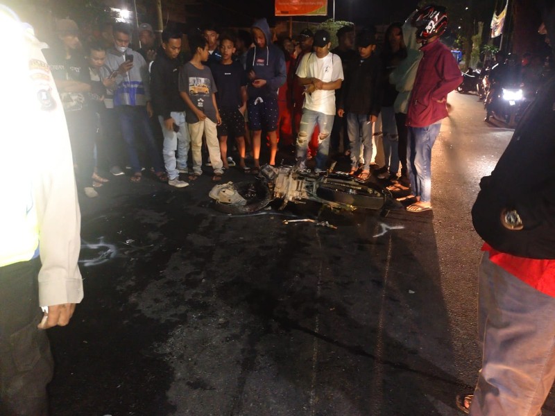 Sepeda Motor Kontra Mobil Innova, 2 Remaja Tewas Kecelakaan di Kota Pematang Siantar