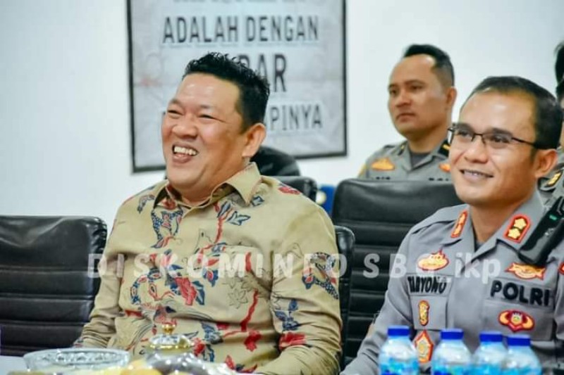 Wakil Wali Kota Nikmati Pertunjukkan Wayang Orang