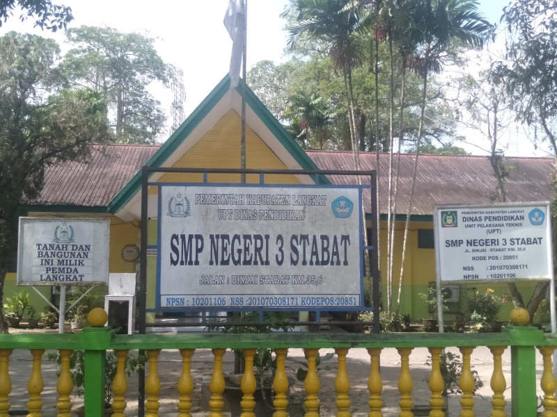 Tidak Pernah Ngantor, Kepsek SMPN 3 Stabat Kab. Langkat Langgar PP 53 Tahun 2010