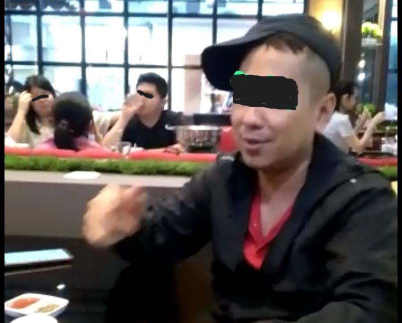 Lapor Pak, Kami Warga Resah Cai Ke Alias Ceeng Siong Alias Edy Diduga Buka Lasvegas Di Areal Lahan Berpagar Biru