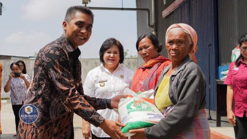 Bupati Karo Hadiri Penyaluran Cadangan Pangan Untuk Tahun 2023