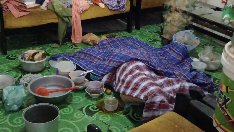 SIBOLGA | kliksumut.com - Warga jalan Imam Bonjol, Kelurahan Pasar Baru, Kecamatan Sibolga Kota dihebohkan dengan penemuan mayat berjenis kelamin perempuan, Sabtu (1/4/2023) sekira pukul 15.00 WIB.