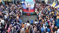 Ngabuburit Bersama Ribuan Warga Pandeglang, AHY Mari Terus Bantu Kesulitan Rakyat Ngabuburit Bersama Ribuan Warga Pandeglang, AHY: Mari Terus Bantu Kesulitan Rakyat