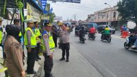 kondisi arus mudik berjalan aman dan lancar, Kapolda Sumut Irjen Pol RZ Panca Putra Simanjuntak, meminjau langsung kondisi arus lalu lintas di Kota Tebingtinggi tepatnya di Simpang Beo.