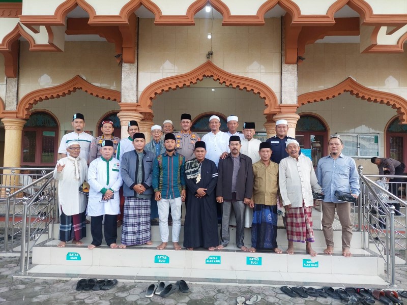 Giat Ke -12, Mashja Ar Raudhah Poldasu Gelar Safari Subuh di Masjid Baiturahman