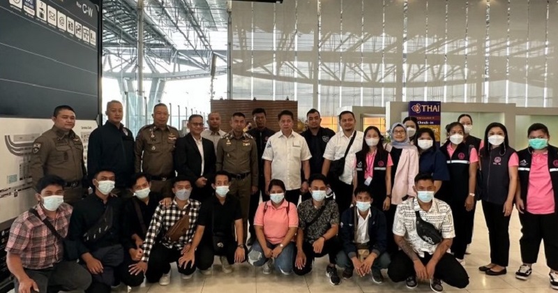 Belasan WNI Terduga Korban TPPO di Myanmar Tiba di Tanah Air