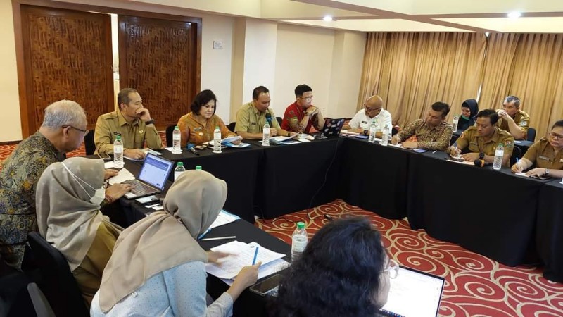 Bupati Karo Ikuti Rapat Percepatan Relokasi Tahap III Pengungsi Sinabung