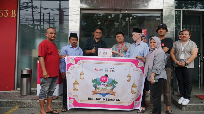 MEDAN | kliksumut.com – Memperingati Hari Raya Idul Adha 1444 H di tahun ini, Smartfren menyerahkan hewan kurban kepada masyarakat di sekitar kantor operasional Smartfren yang berada di berbagai kota di seluruh Indonesia.