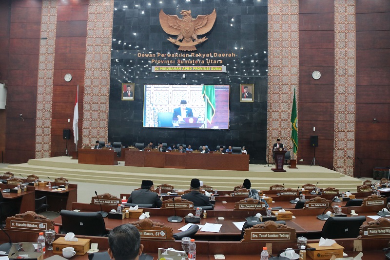 Gubernur Edy Rahmayadi dan DPRD Sumut Tandatangani Keputusan Bersama Ranperda P-APBD 2023