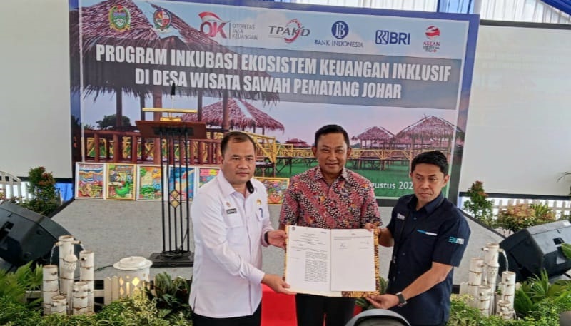 OJK Dukung Ekosistem Keuangan di Desa Wisata Sawah Pematang Johar