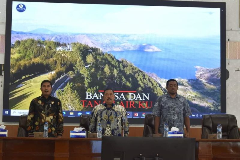 Sekdakab Karo Buka Rapat Koordinasi Penanganan Masyarakat Online