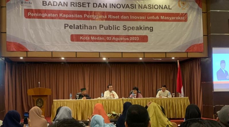 Tifatul Sembiring Gelar Pelatihan Publik Speaking