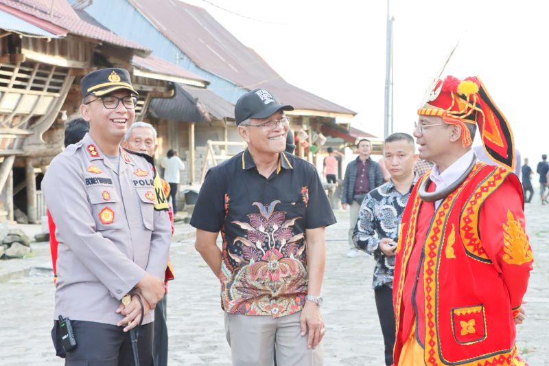 Dampingi Bupati, Kapolres Nias Selatan Sambut Kunjungan Wakil Menteri Keuangan RI